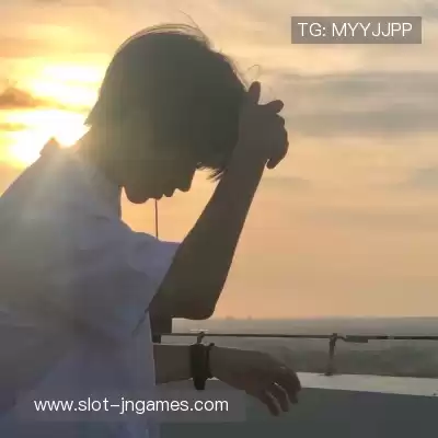 孔铃媚